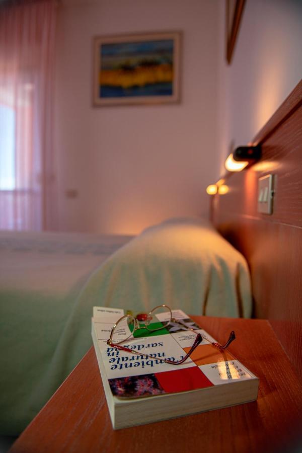Hotel Califfo Quartu Sant'Elena Bagian luar foto